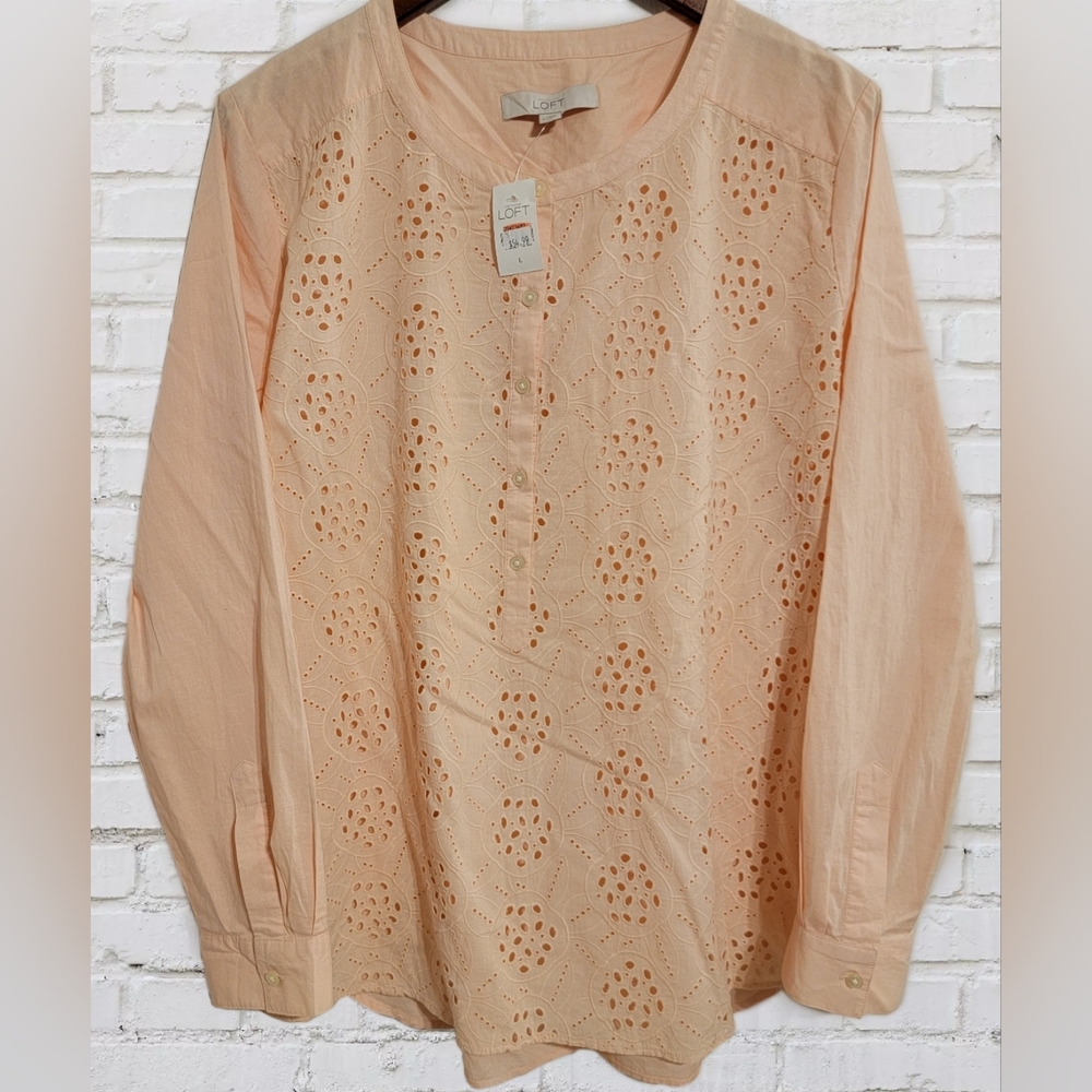 Ann Taylor Loft embroidered blouse Size Large